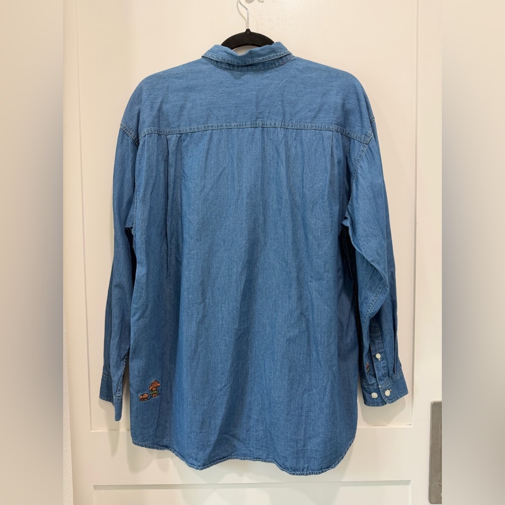 DISNEY Vintage Winnie the Pooh Denim Jean Button Up- Size M - Picture 2 of 6